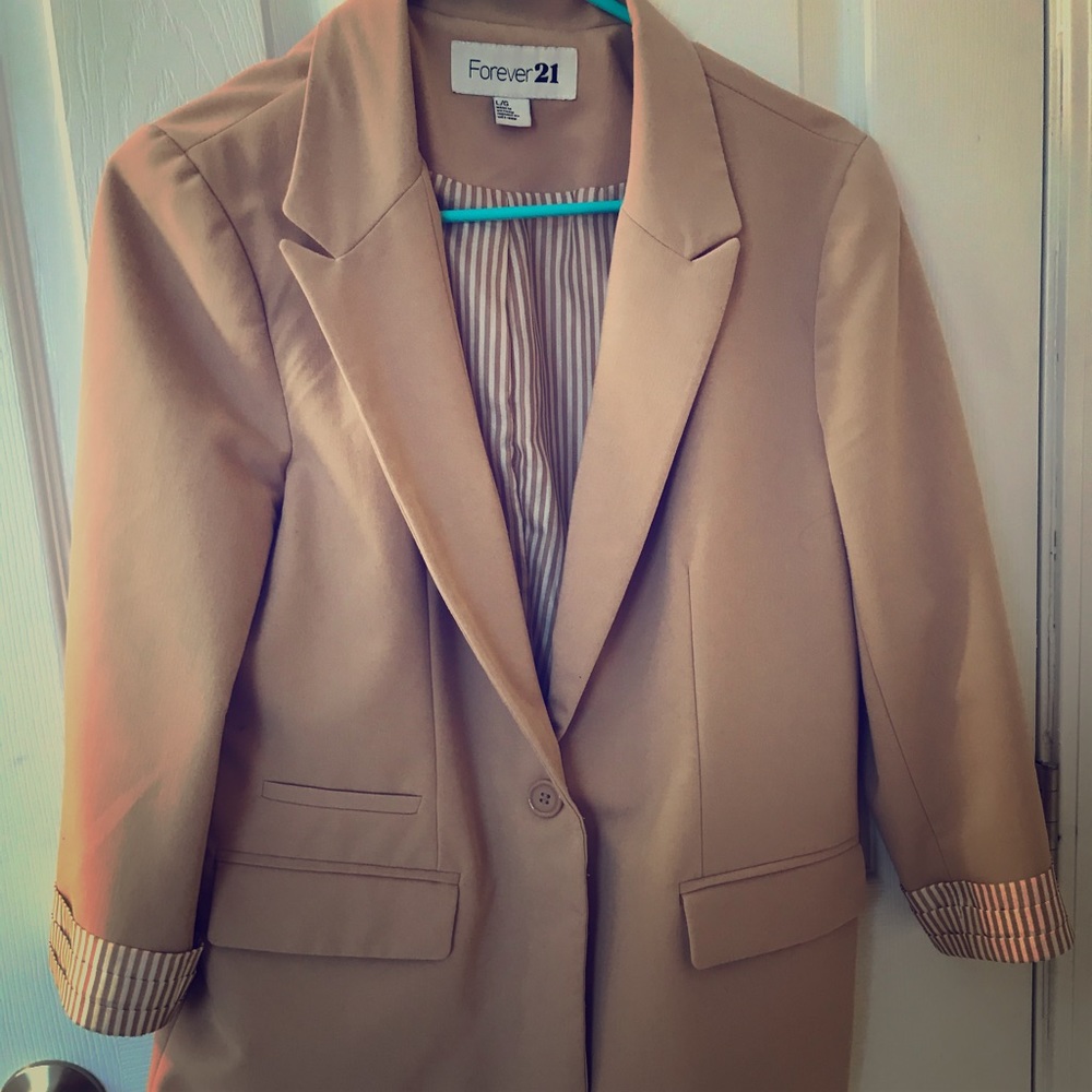 Women’s Tan blazer